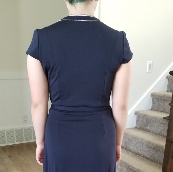 Dress - Picture 3 of 8